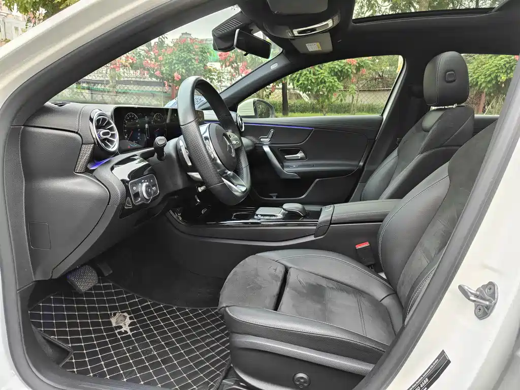 Mercedes-Benz A-Class 2020 — фото 8