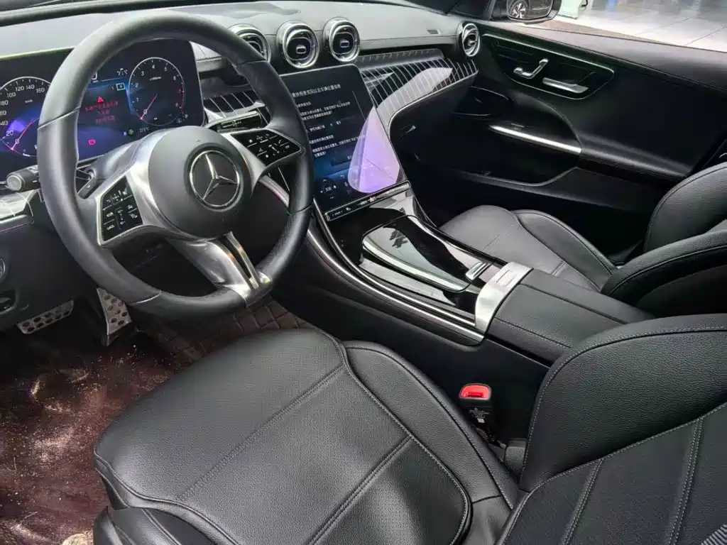 Mercedes-Benz C-Class 2024