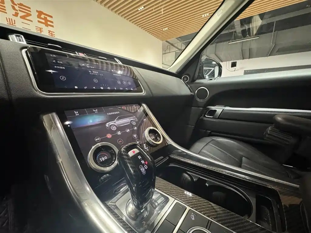 Land Rover Range Rover Sport 2019 — фото 10