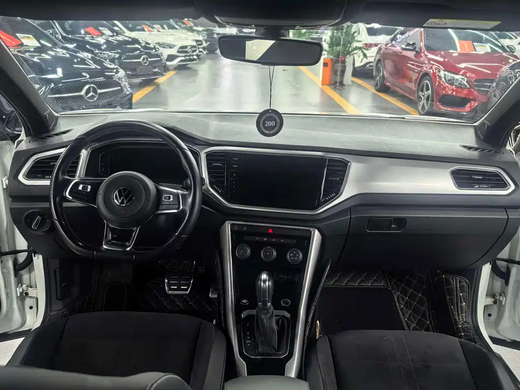 Volkswagen T-Roc 2023