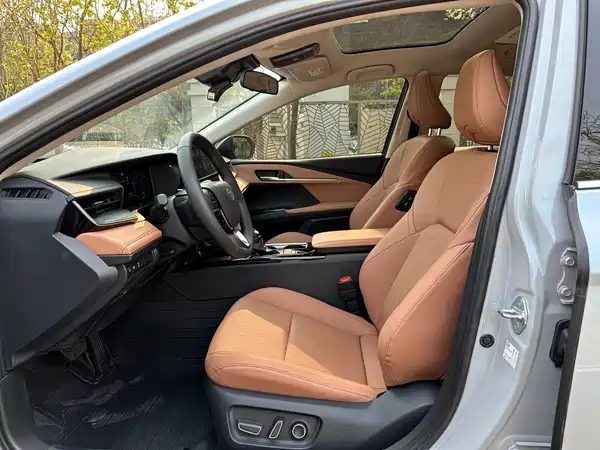Toyota Camry 2024