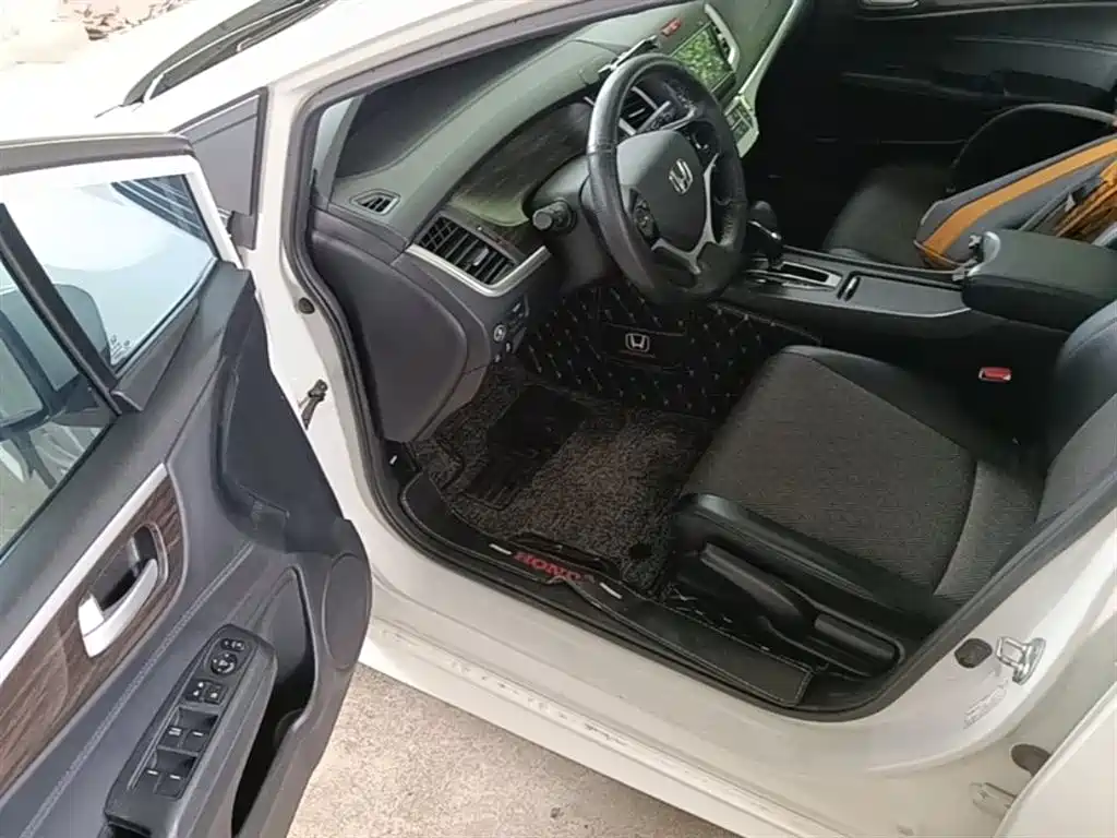 Honda Jade 2019 — фото 16