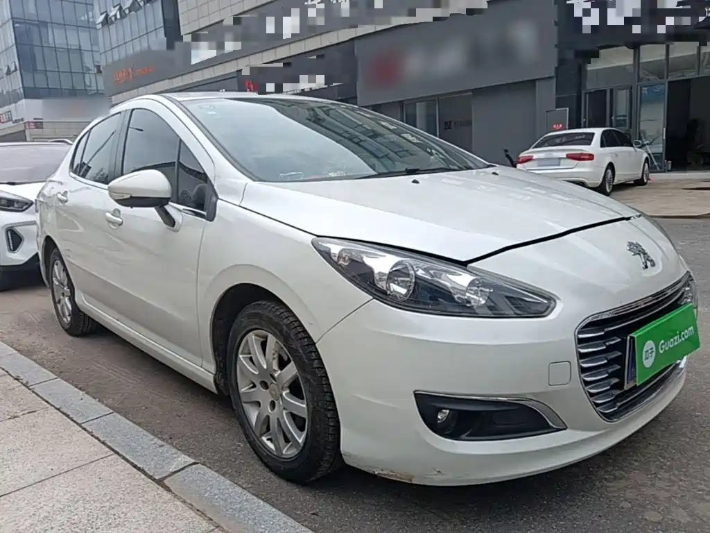 Peugeot 308 2016 — фото 4