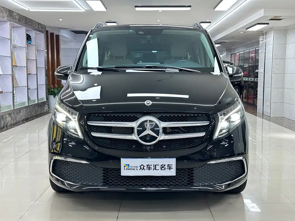 Mercedes-Benz V-Class 2023 — фото 2