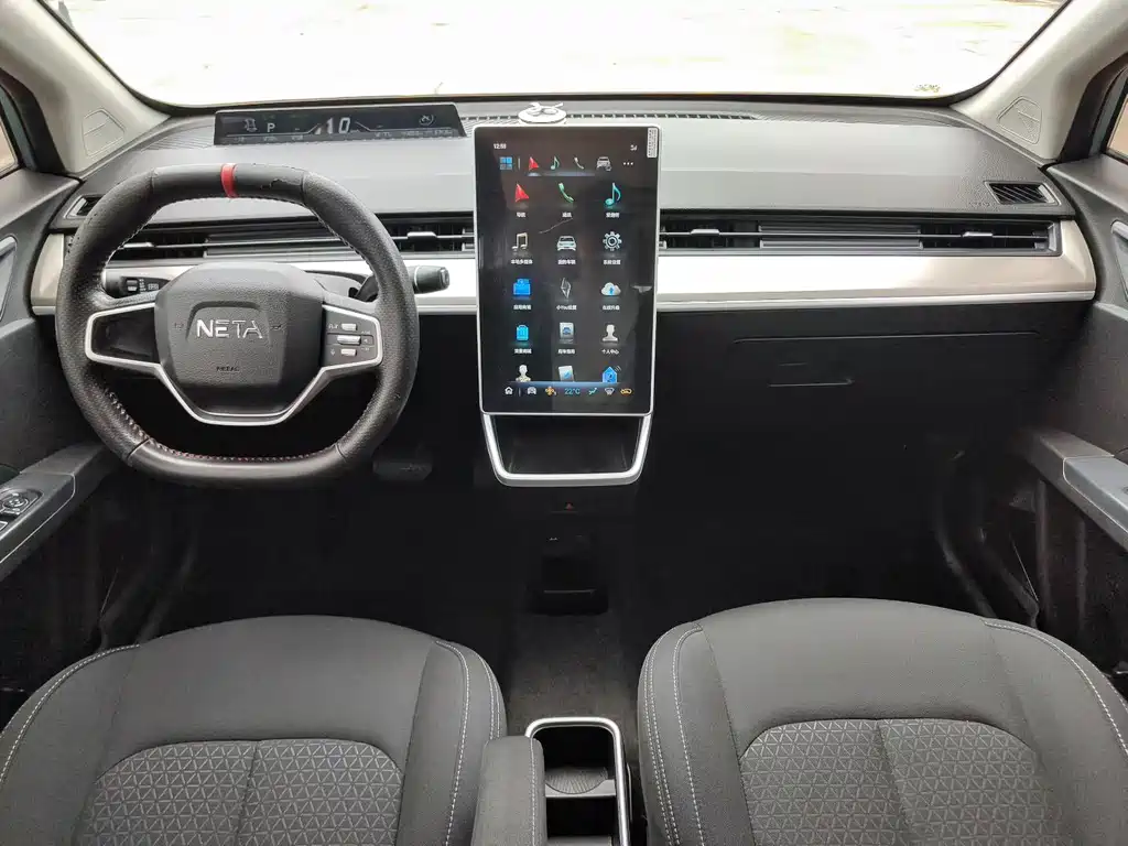 Neta V 2021