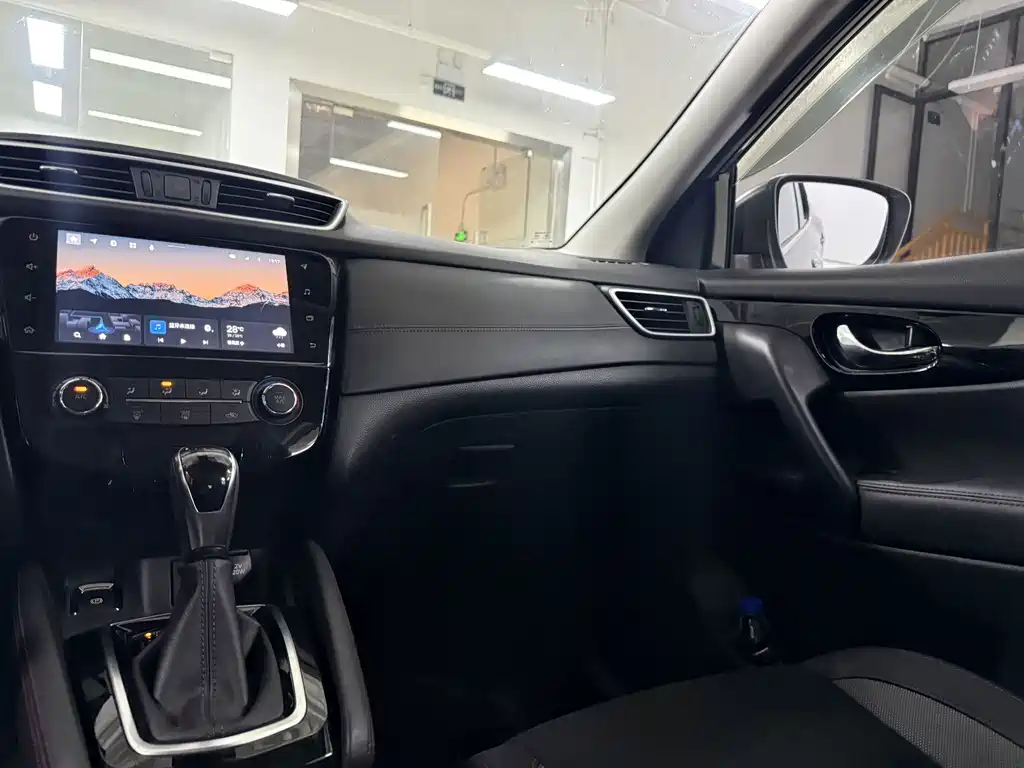 Nissan Qashqai 2021 — фото 18