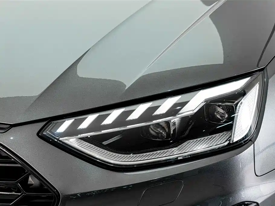 Audi A4L 2023