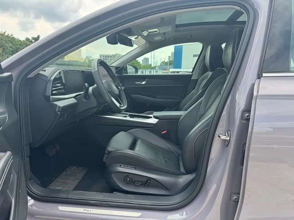 Volkswagen Passat 2024