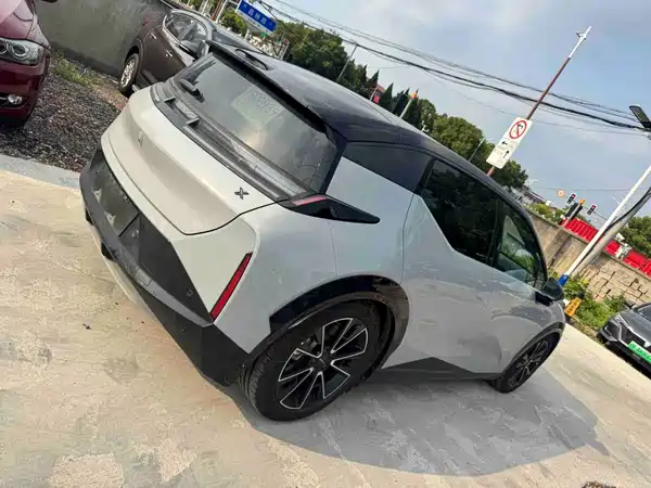 Zeekr X 2023