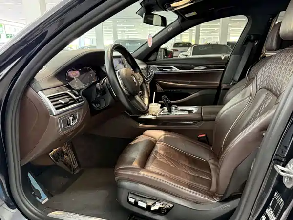 BMW 7 Series 2022