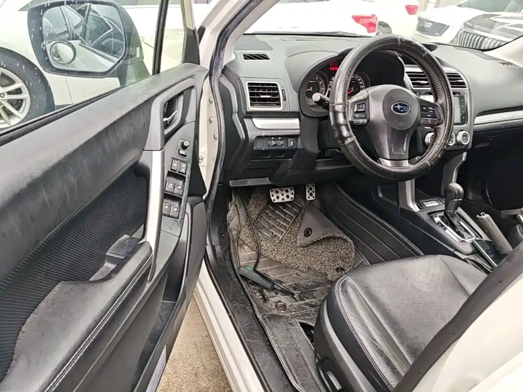 Subaru Forester 2016 — фото 16