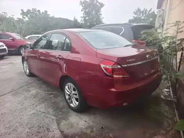 Geely Emgrand 2015