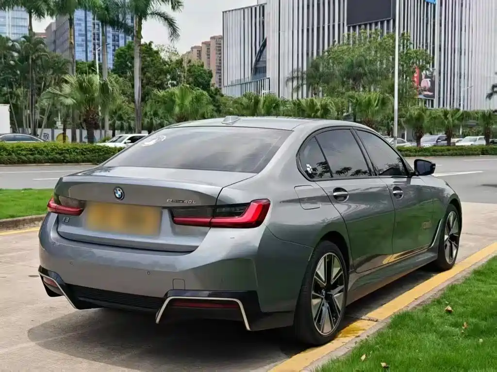 BMW i3 2023