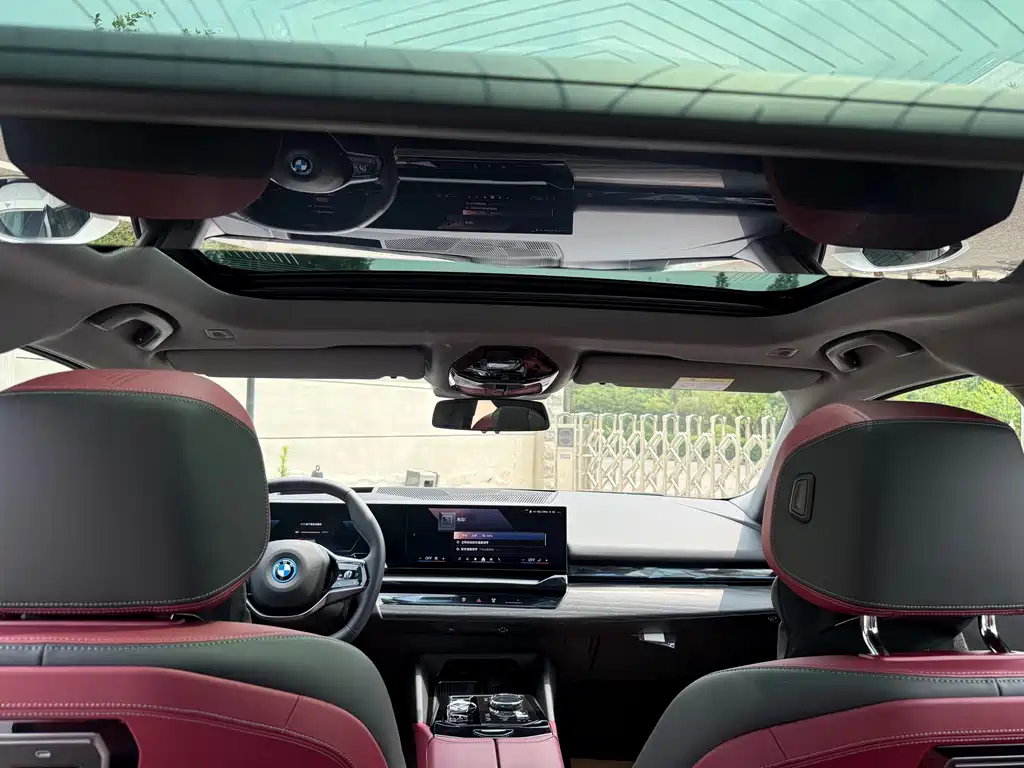 BMW i5 2024 — фото 30