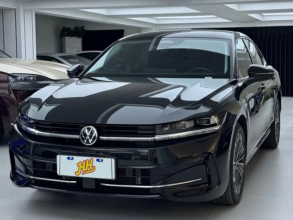 Volkswagen Magotan 2025