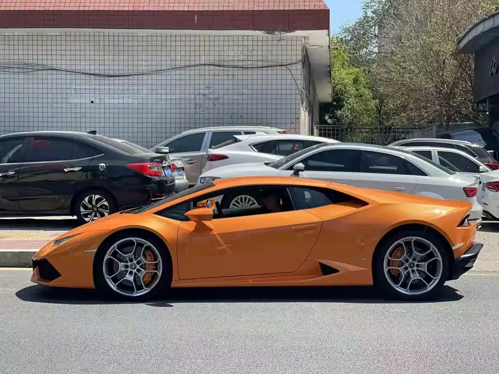 Lamborghini Huracan 2016 — фото 5