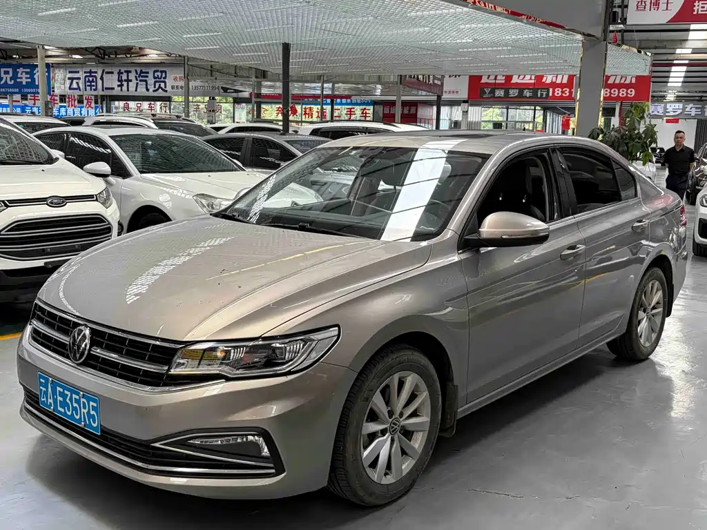Volkswagen Bora 2021