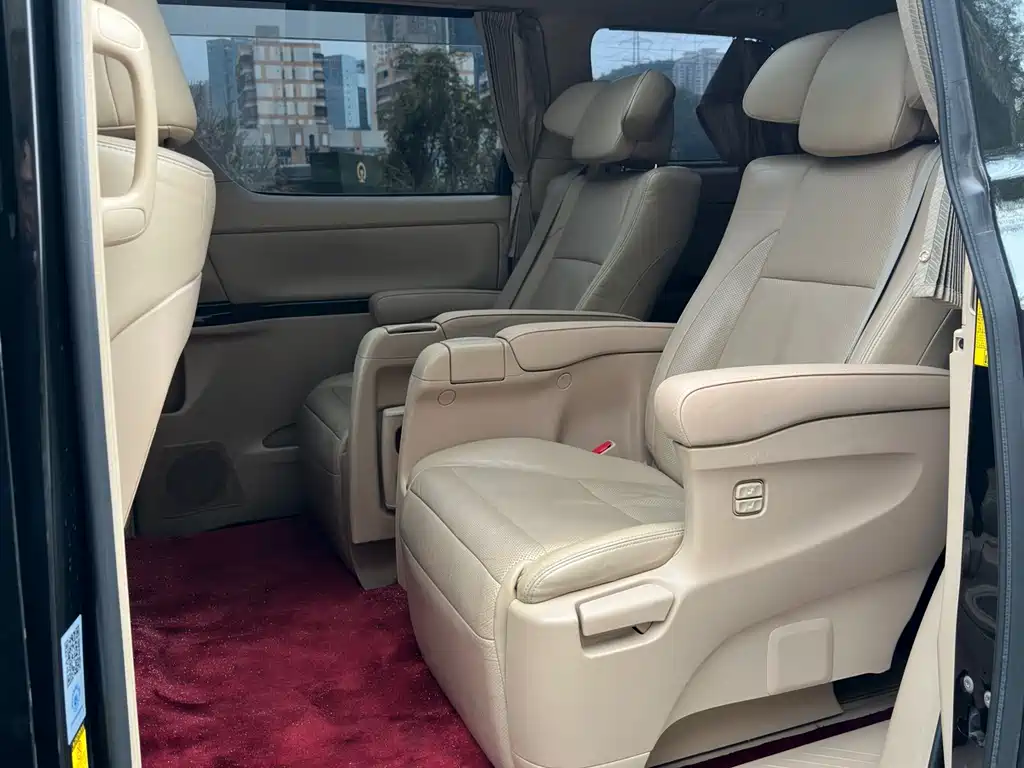 Toyota Alphard 2015 — фото 7