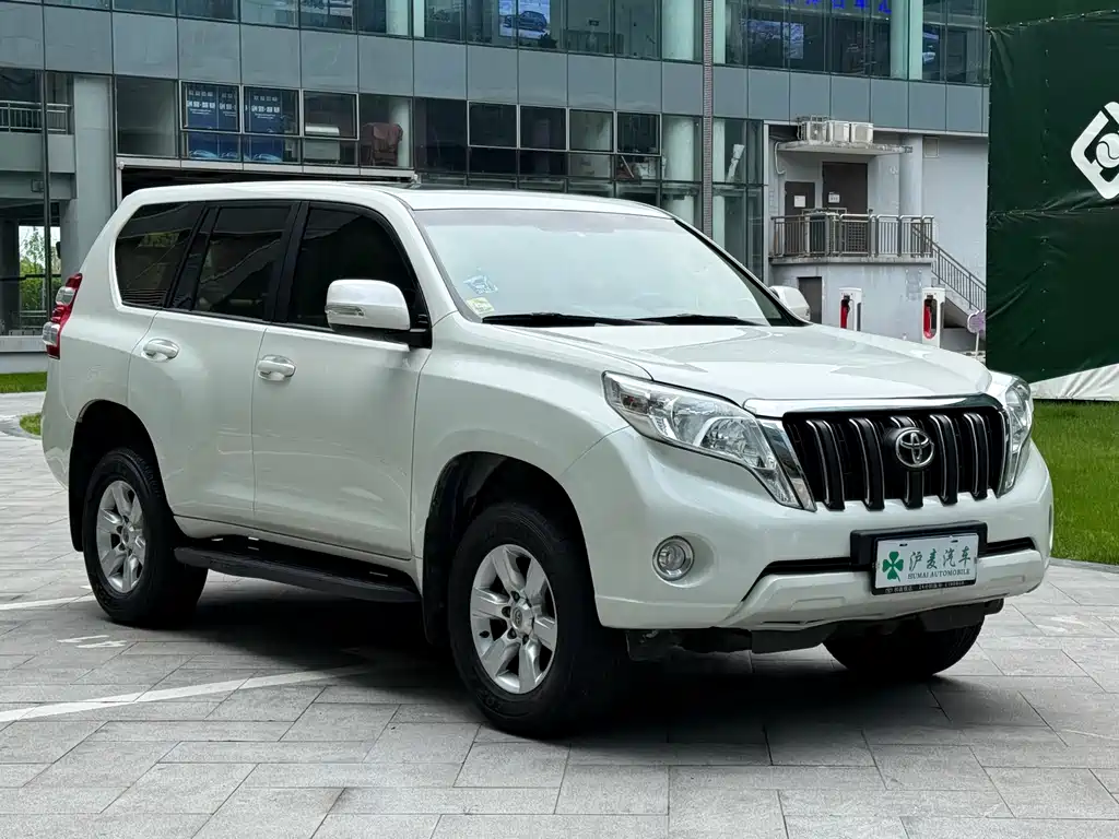 Toyota Prado 2015 — фото 3