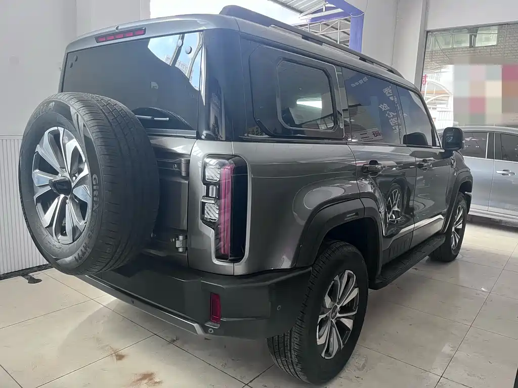 BAIC BJ40 2023 — фото 15
