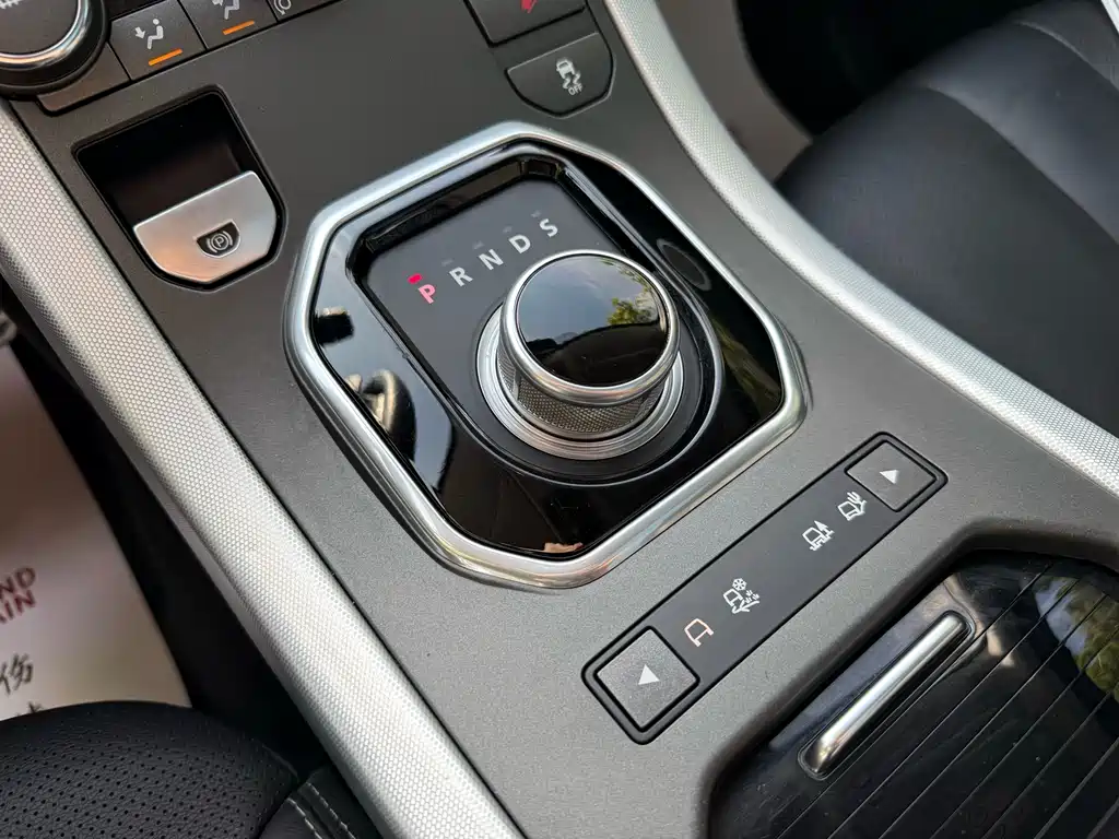 Land Rover Evoque 2013 — фото 12