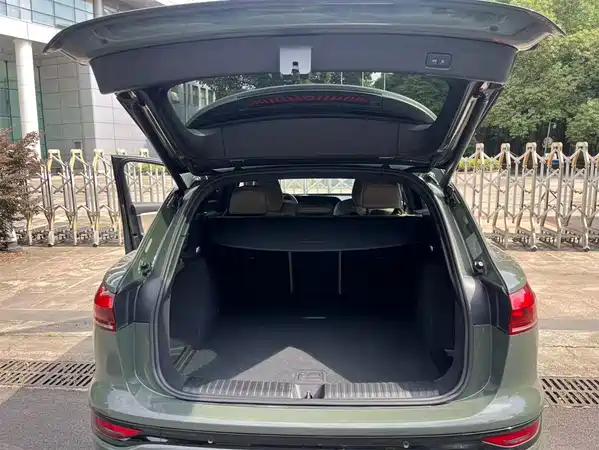 Audi Q6L E-Tron 2025