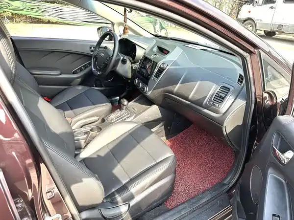 Kia K3 2015
