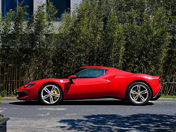 Ferrari 296 2024