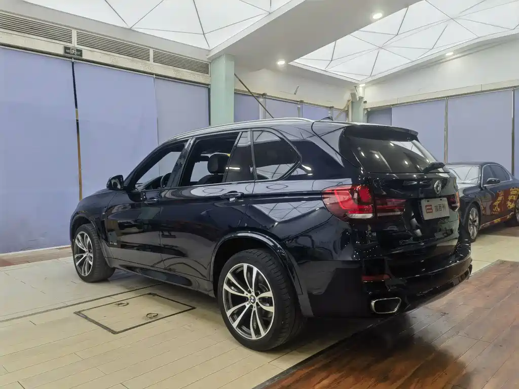 BMW X5 2018 — фото 16