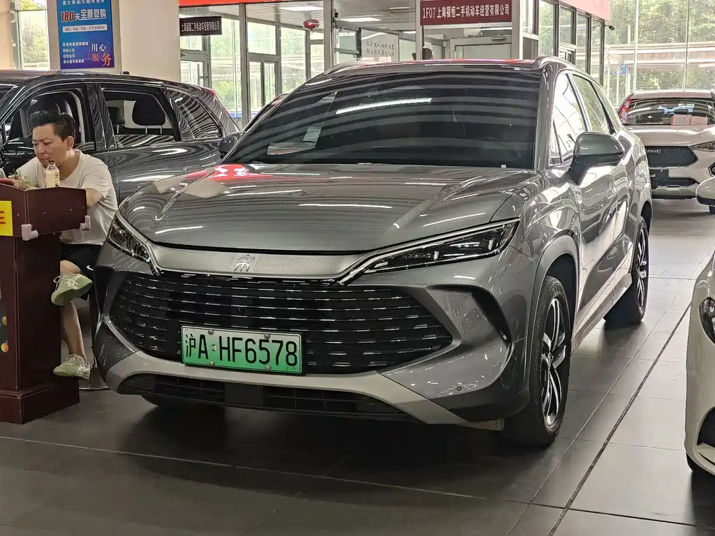 BYD Song L DM-i 2024 — фото 1