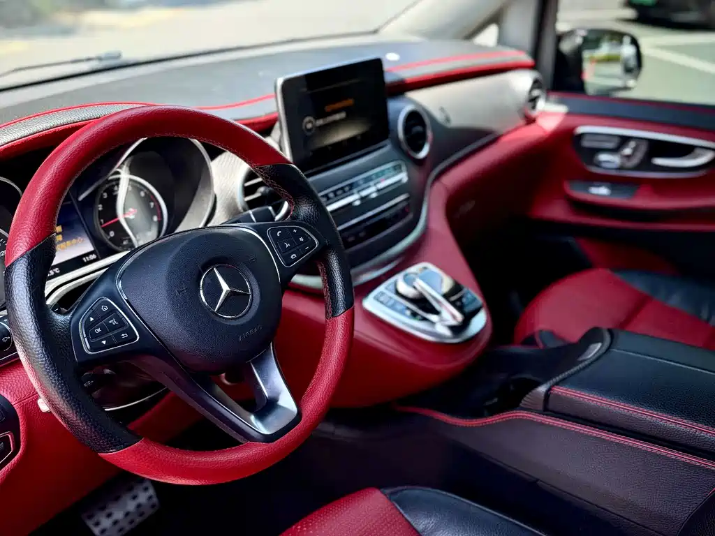 Mercedes-Benz V-Class 2020 — фото 5