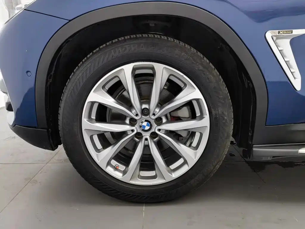 BMW X3 2019 — фото 17