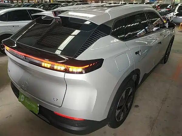 Dongfeng Fengshen L7 2024