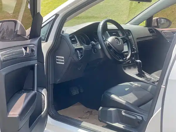 Volkswagen Golf 2015
