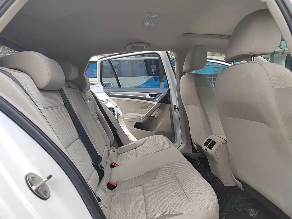 Volkswagen Golf 2015