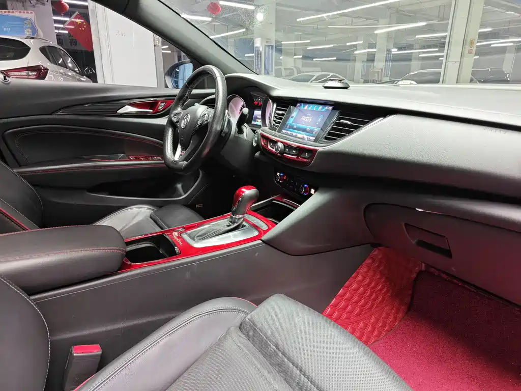 Buick Regal 2020 — фото 10