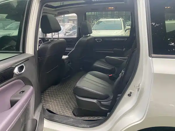 GAC Trumpchi M6 2024