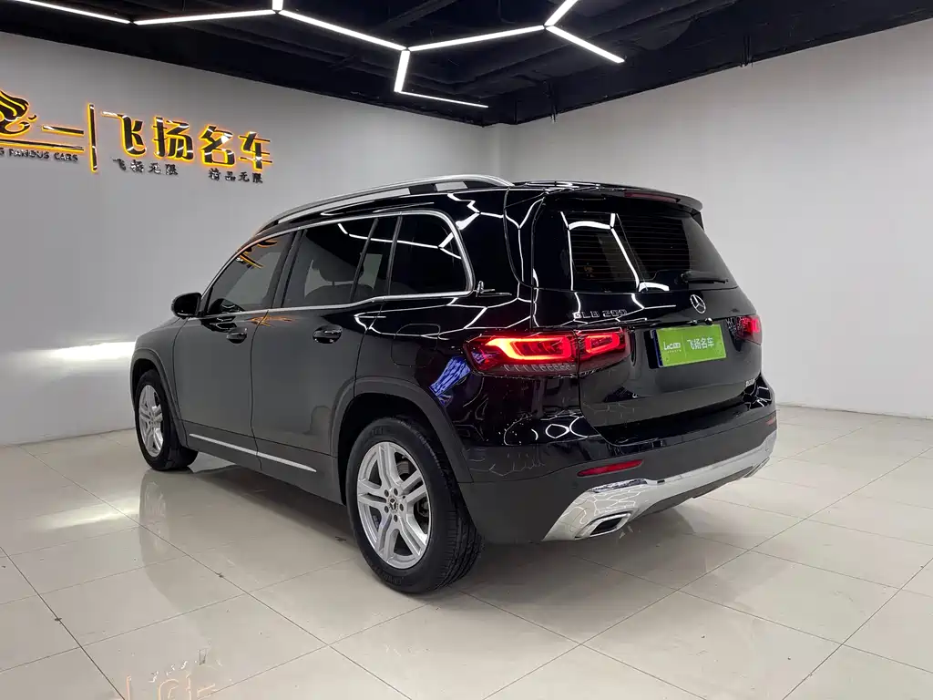 Mercedes-Benz GLB 2023 — фото 16