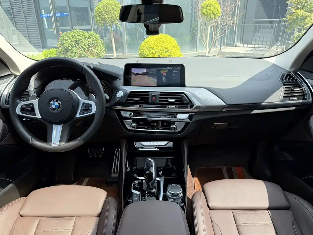 BMW X4 2021 — фото 8