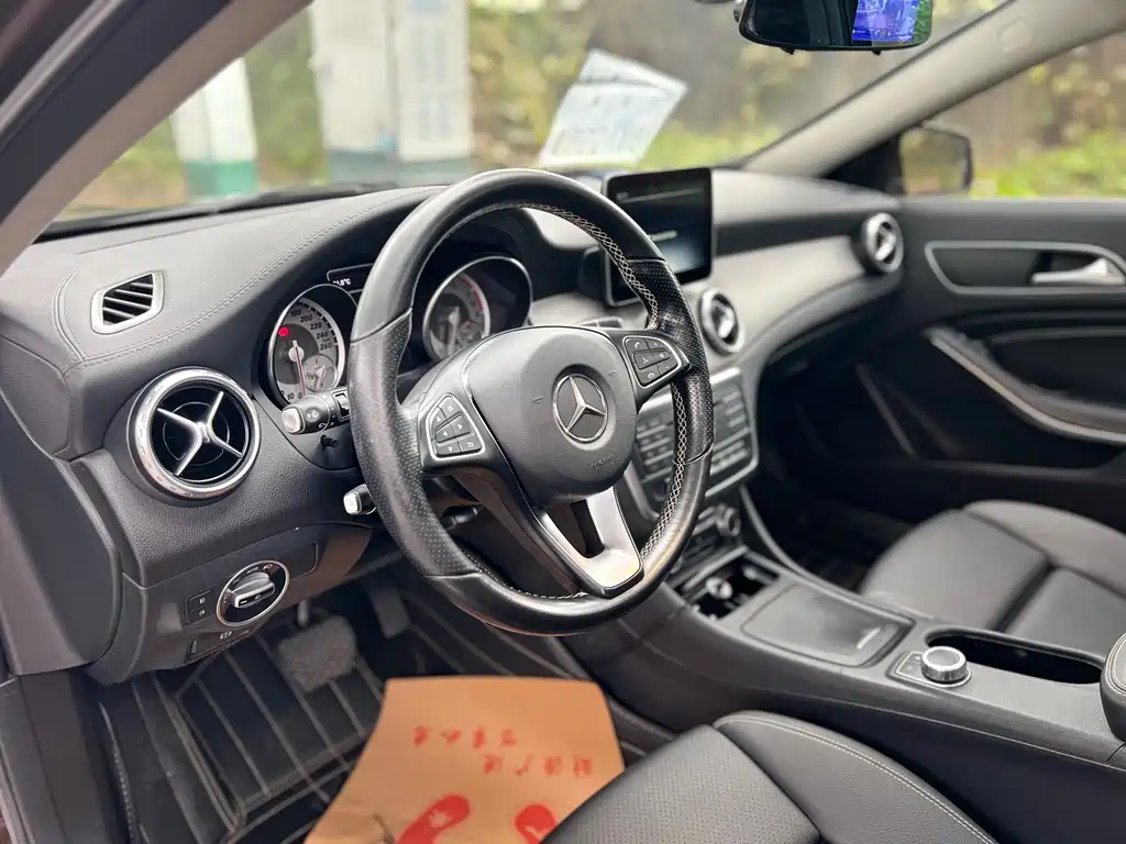 Mercedes-Benz GLA 2016 — фото 8