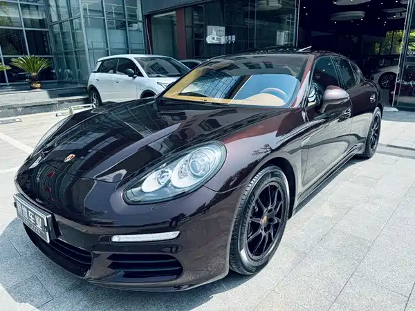 Porsche Panamera 2013