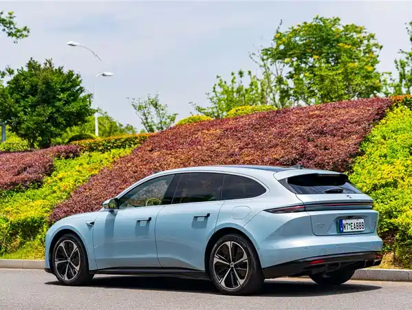 NIO ET5T 2025