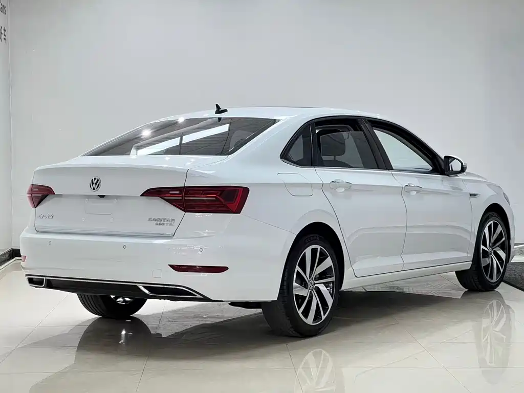 Volkswagen Sagitar 2022