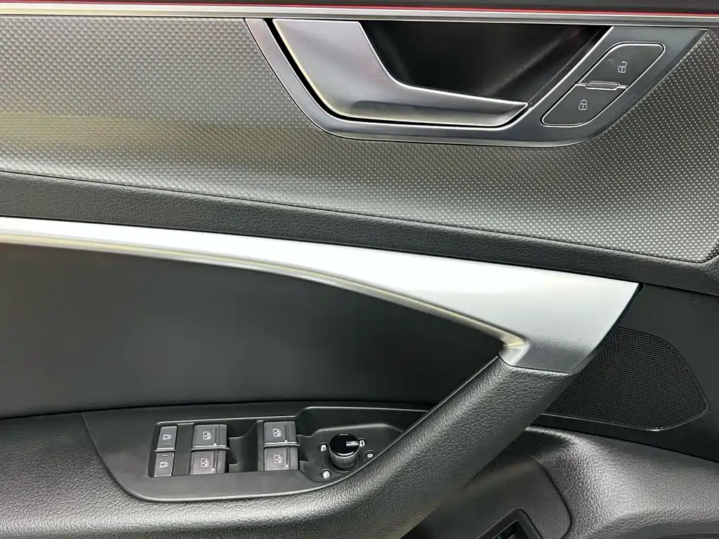 Audi A6L 2023 — фото 19