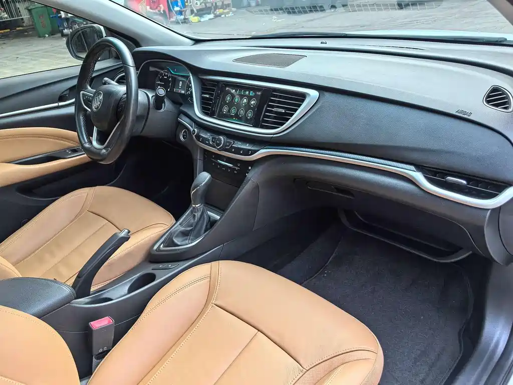 Buick Excelle 2019 — фото 17