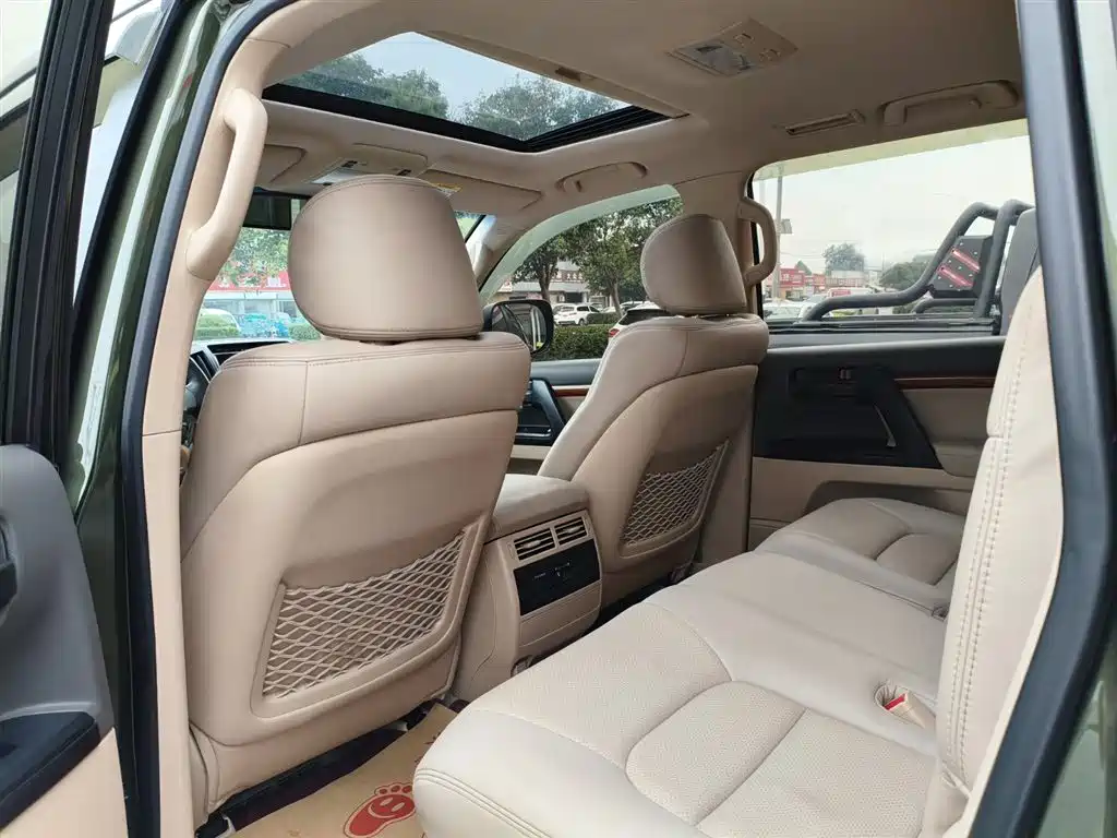 Toyota Land Cruiser 2015 — фото 16