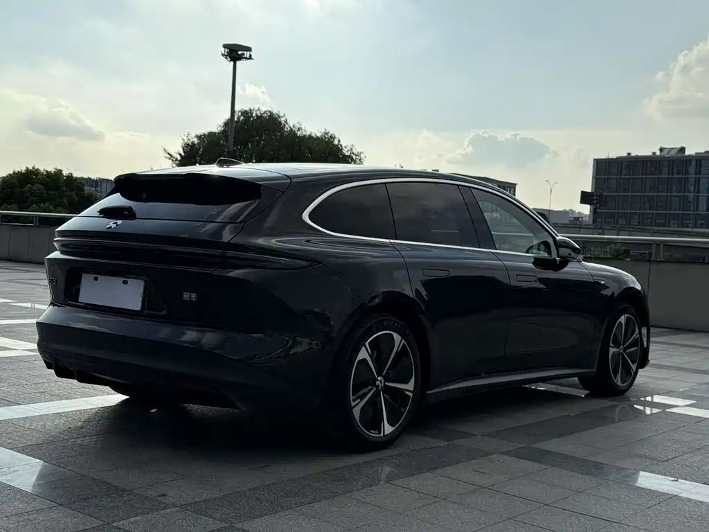 NIO ET5T 2025