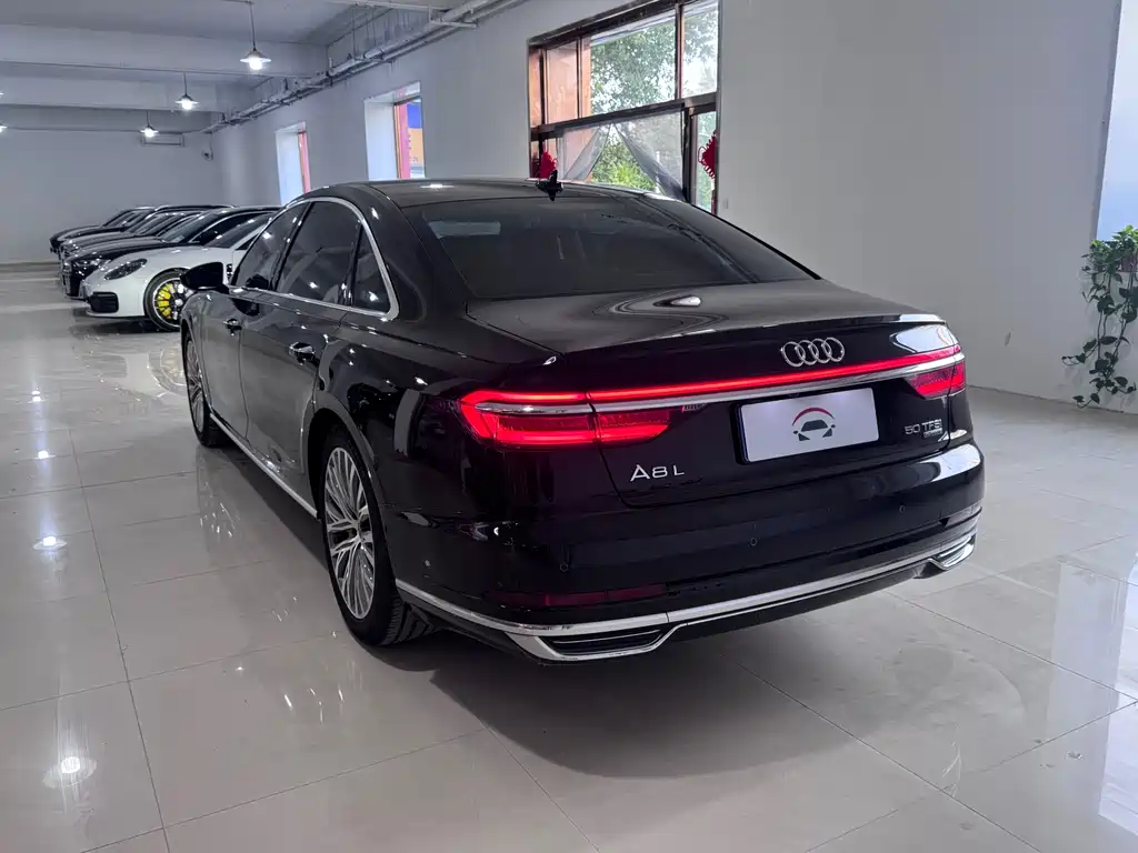 Audi A8 2021