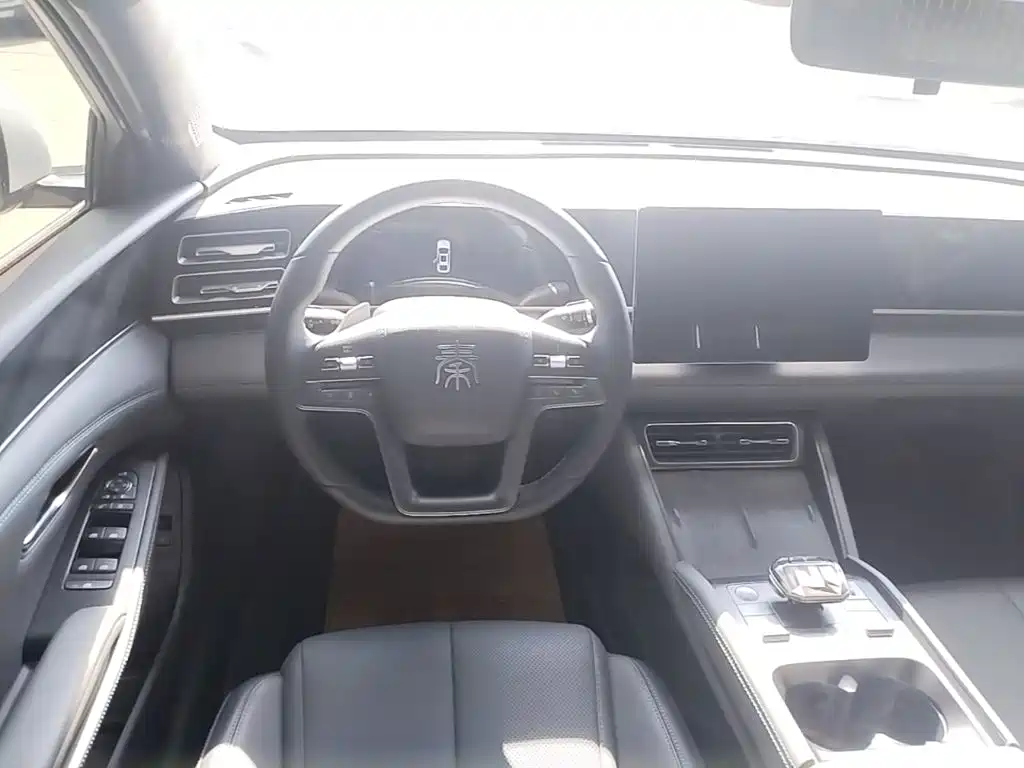 BYD Qin L 2025 — фото 11