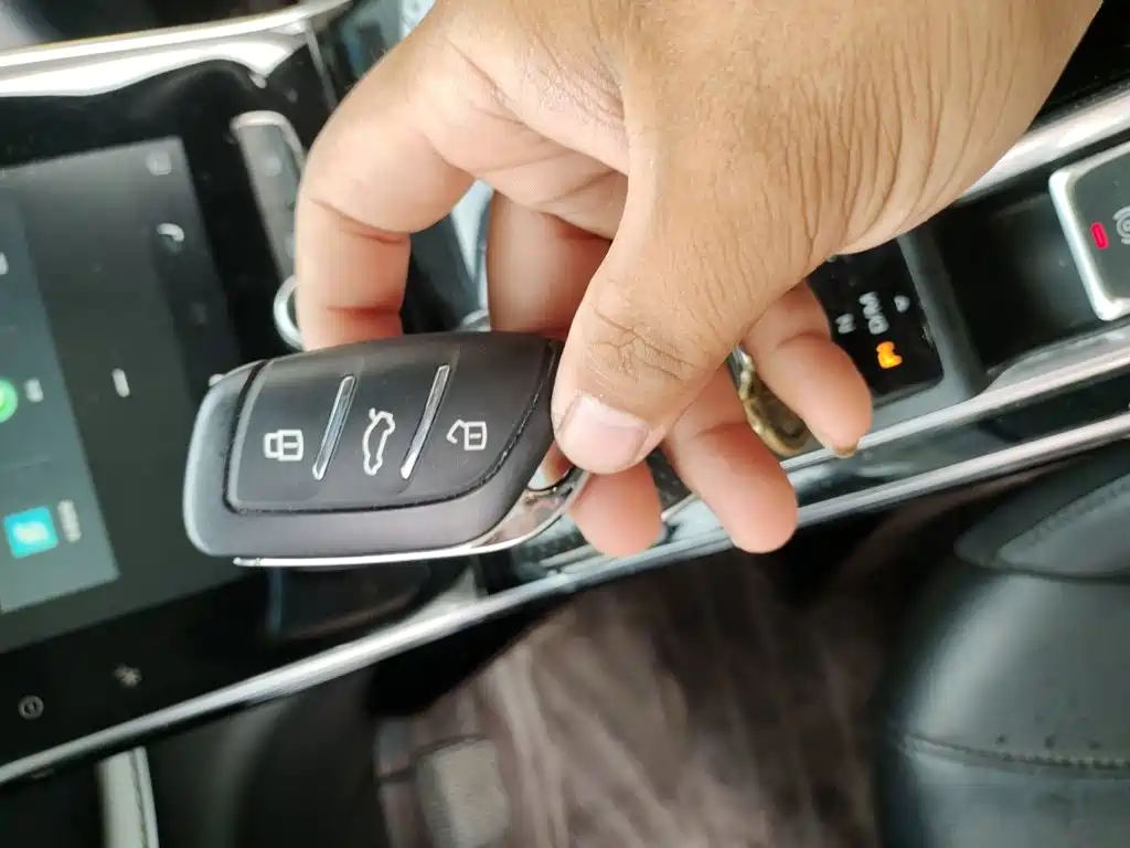 Roewe RX5 MAX 2020 — фото 12